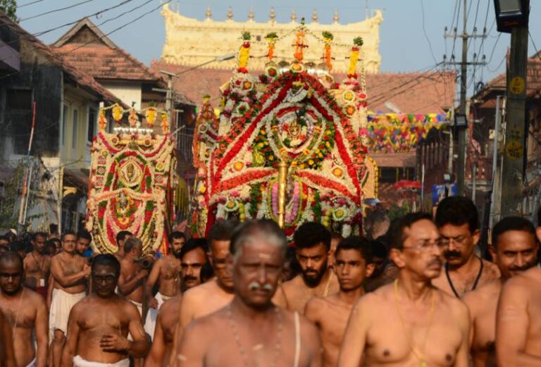 17 Festivals of Kerala with Dates & Pictures Festivals of Kerala State
