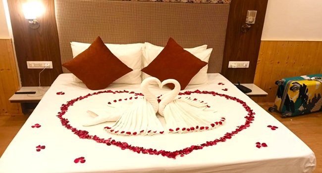 flower bed decoration manali hotel