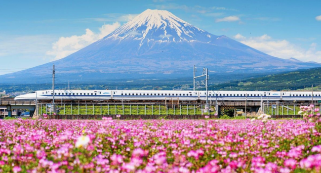 odawara – kyoto shinkansen (bullet train) view maount fuji  japan