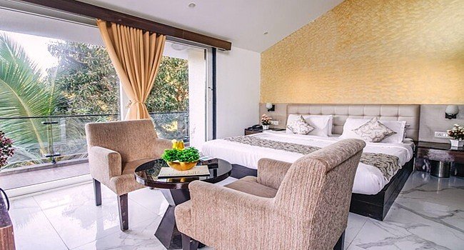 regal sands by welcome goa bedroom
