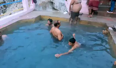 take a dip in tapt kund uttarakhand