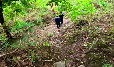 trekking