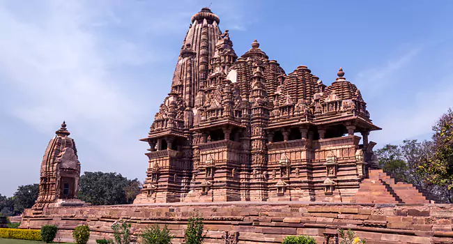 vishvanatha temple in khajuraho